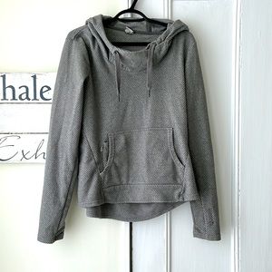 Bench pullover hoodie